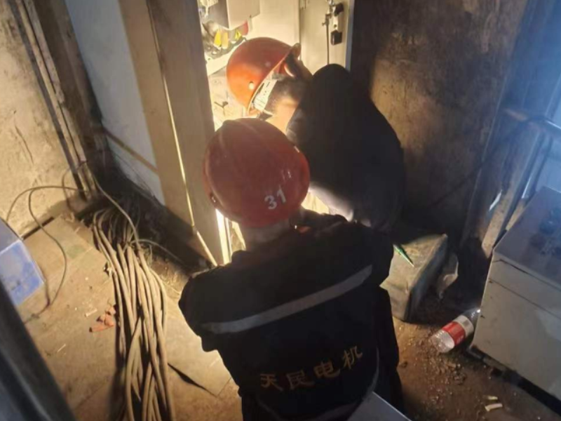 外围工程维修现场